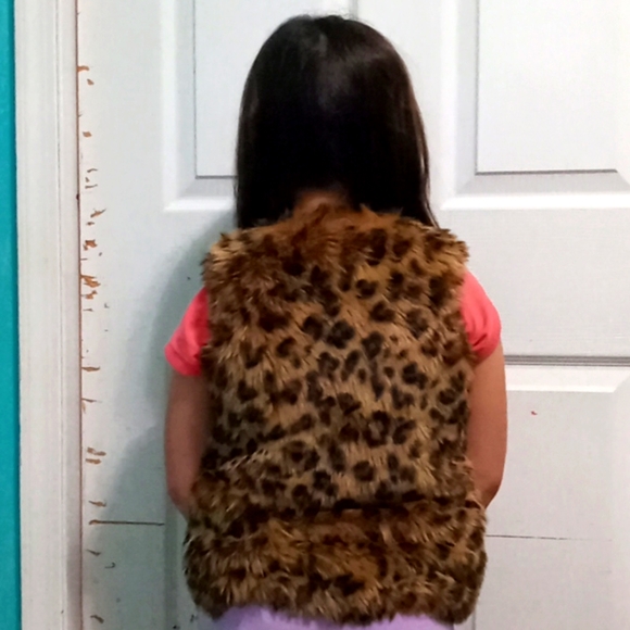 Vest - Picture 3 of 7